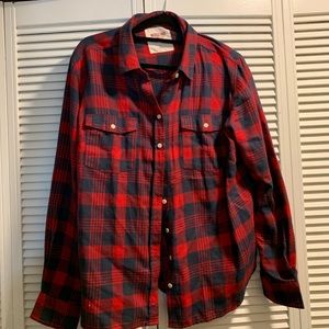 Women’s plaid shirt